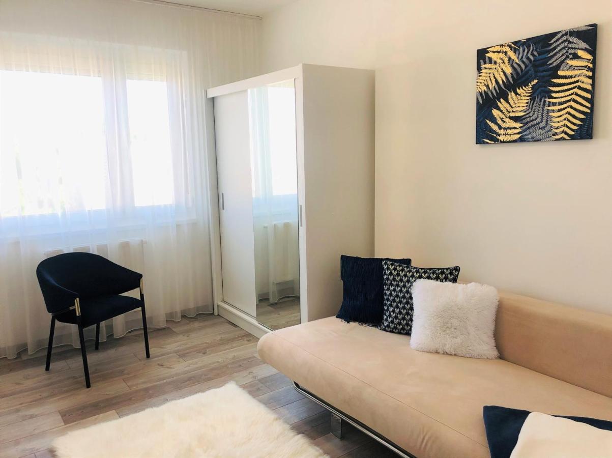 Glamour Apartman Тапольца Экстерьер фото