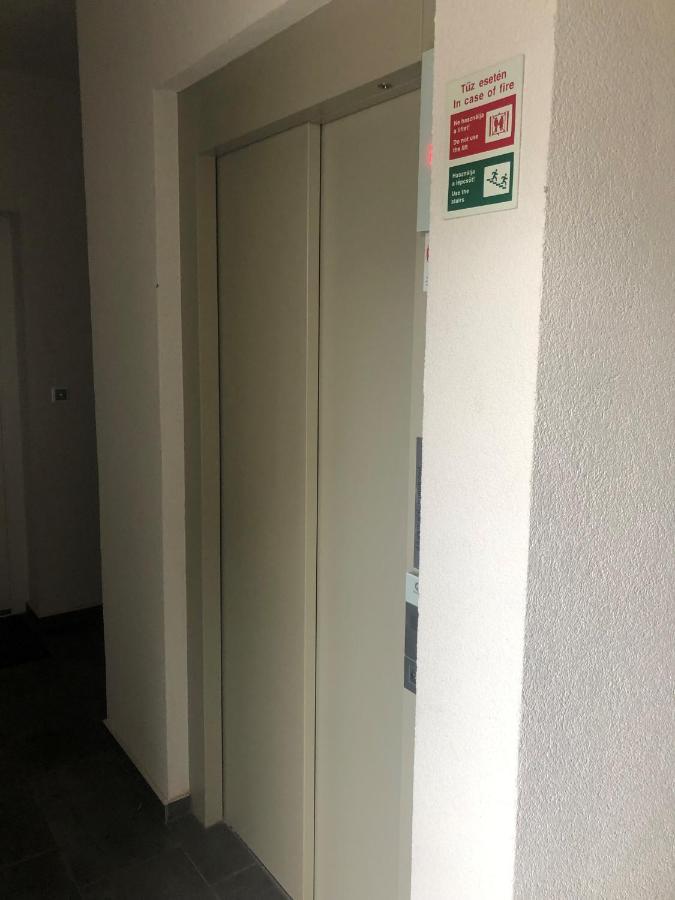 Glamour Apartman Тапольца Экстерьер фото